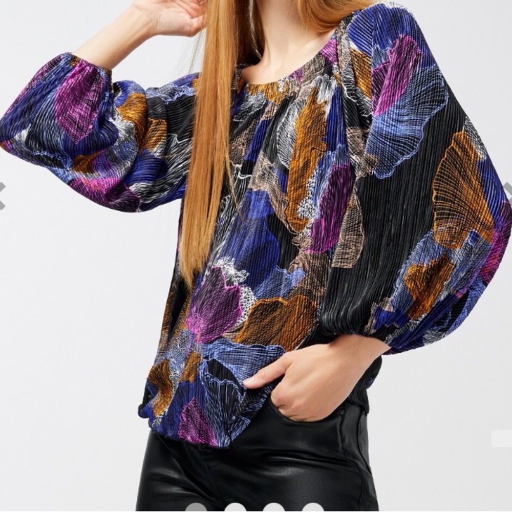 Chico’s Shimmery Crinkle Long Sleeve Tee Blouse Top Midnight Florentia Plum